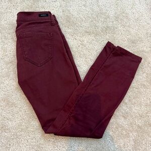 EUC Liverpool Nicole Skinny pants in burgundy size 25p/0p